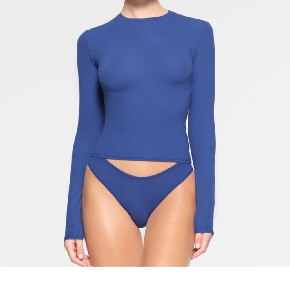 SKIMS Sapphire Long Sleeve Tee Relaxed Fit